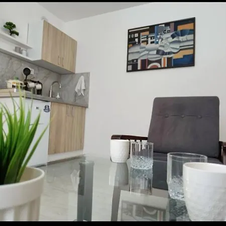 Sofija - Crnice -skopje- Peace スコピエ